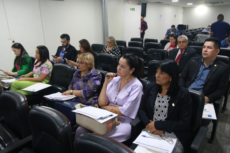 presidente-do-coren-am-participa-de-assembleia-geral-de-presidentes-do-cofen