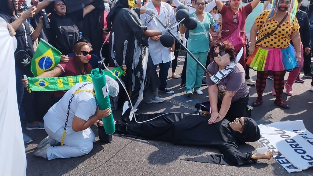 profissionais-de-enfermagem-realizam-ato-de-mobilizacao-pelo-piso-salarial-da-categoria