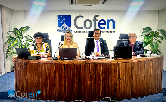 coren-am-participa-de-forum-com-tema-saude-integral-da-mulher