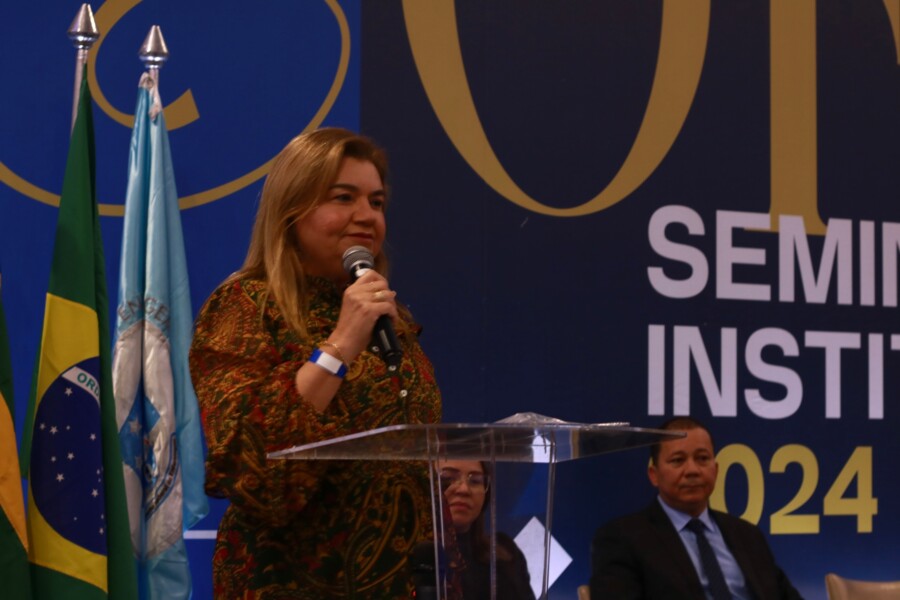 cofen-abre-seminario-institucional-de-olho-no-futuro-da-enfermagem