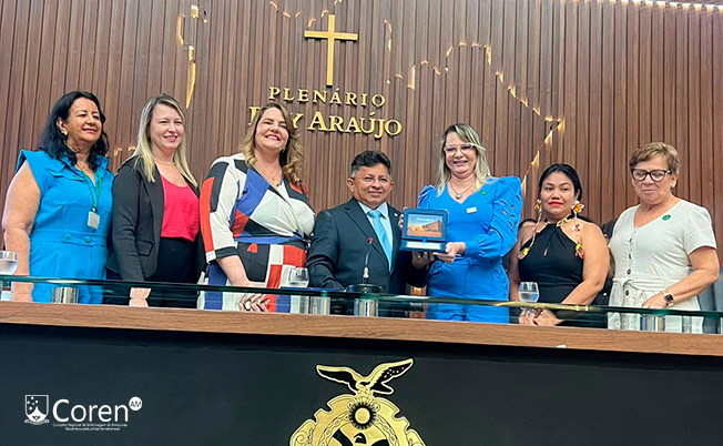 corenam-recebe-condecoracao-na-aleam-pelo-dia-internacional-da-enfermagem
